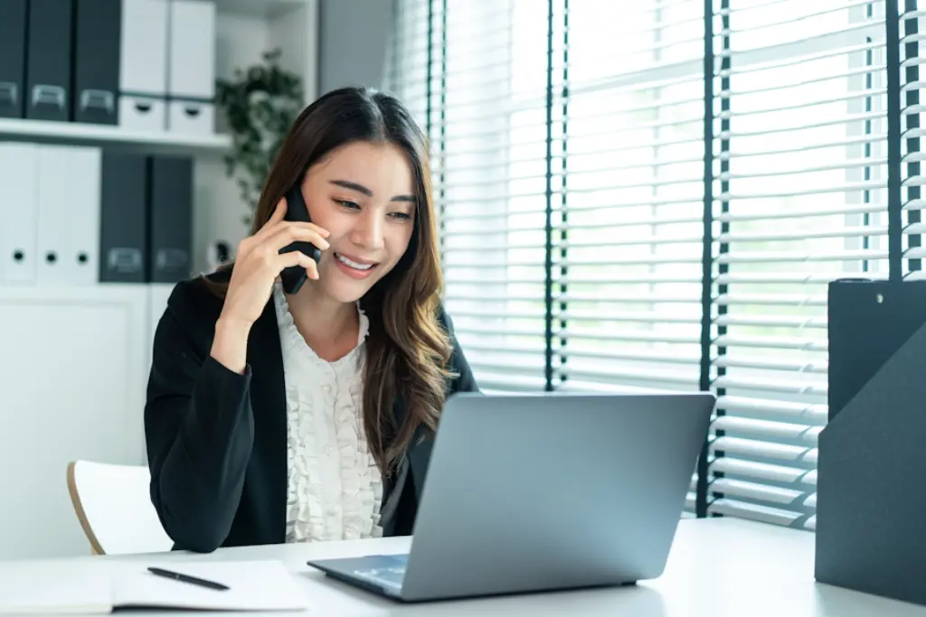 Customer Service & Support